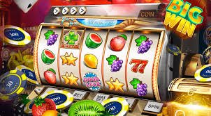 kyat10 Sports Betting APP မှ ဘောလုံးနှင့် Esports ပွဲစဉ်များပေါ် In-play Odds ကြည့်ရှုနေသောမြင်ကွင်း